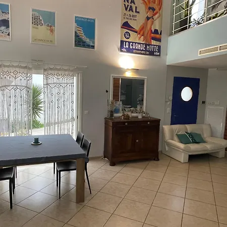 Jolie Avec Piscine Et Vue Panoramique Sur Le Golf *