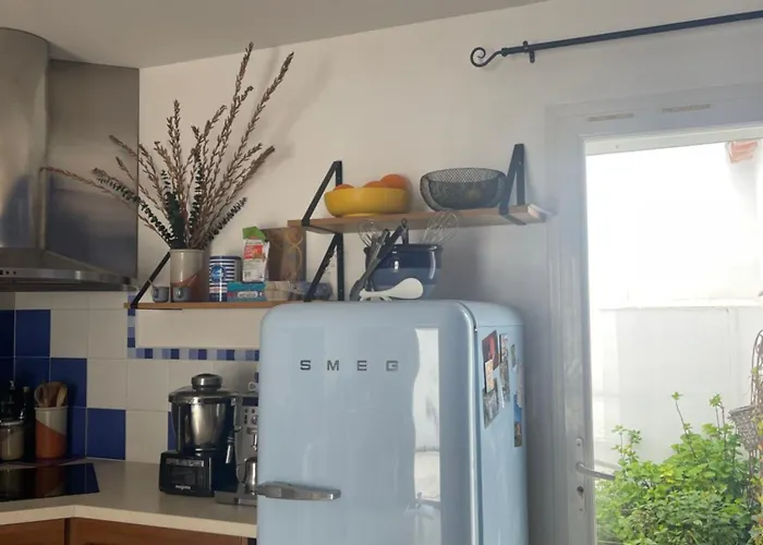 Jolie Avec Piscine Et Vue Panoramique Sur Le Golf Vila La Grande Motte